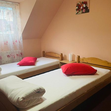 Pensiunea Texas Self Check-In Cluj-Napoca Chambre photo