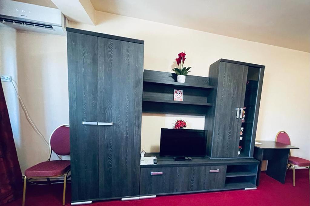 Pensiunea Texas Self Check-In Cluj-Napoca Extérieur photo